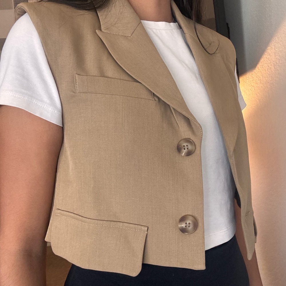 Tan Sleeveless Blazer Vest